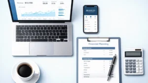 Gráfico financeiro em um tablet ao lado de um notebook, representando o planejamento de custos de um site profissional.