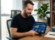 Profissional de marketing analisando gráficos de desempenho em um tablet, com interface inspirada no painel do TikTok Ads.